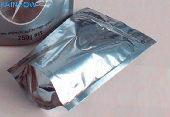 Coffe/tè a prova d'umidità sta sulla finestra ovale dorata di plastica della borsa del sacchetto