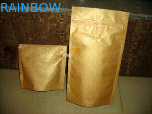 L'oro pieno della borsa di PrintingPlastic laminato chiusura lampo del di alluminio sta sul rivestimento opaco