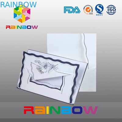 Carta di carta su misura di arte per il Natale che accoglie/inviti di nozze