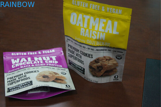 Lo spuntino di plastica del commestibile che imballa Doypack con la chiusura lampo dentro progetta