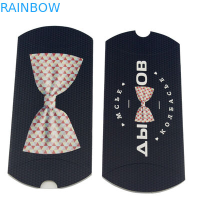 Scatola di carta di estensione nera dei capelli bianchi con la dimensione ed il logo su misura nella forma del cuscino