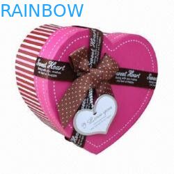 Contenitore di carta riciclato lusso decorativo a forma di cuore di regalo, scatola di carta rosa per cioccolato