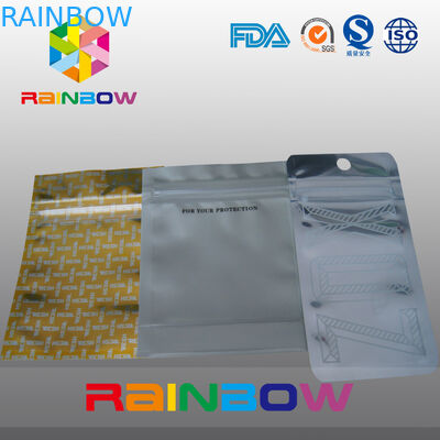 Stia sulla borsa della chiusura lampo per tè, sacchetti di plastica che imballano le borse e la maniglia inferiori del rinforzo