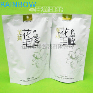 Le borse d'imballaggio curve graziose del tè di Lipton stanno sul sacchetto su misura