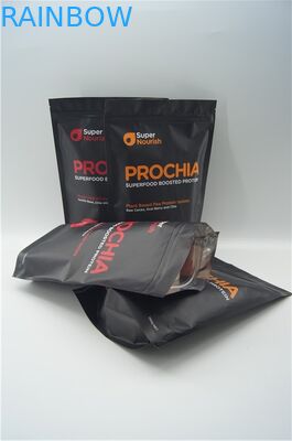 Il commestibile sta sul sacchetto con la chiusura lampo per l'imballaggio della polvere di scossa