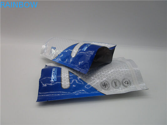 l'imballaggio della polvere della proteina di supplementi di nutrizione sta sui pacchetti stagnola/del sacchetto