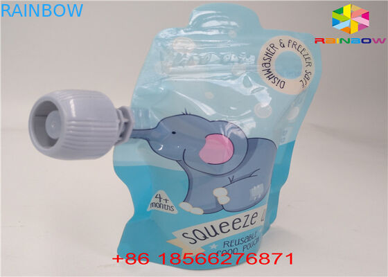 Le tacche a chiusura lampo dello strappo a prova d'umidità stanno sulle borse di alluminio del pacchetto di giorno del sacchetto per lo spuntino