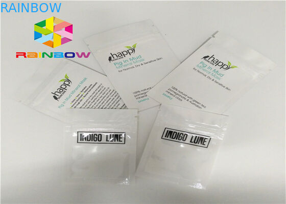 Le borse d'imballaggio della saldatura a caldo di stampa di CMYK, prova dell'odore stanno sulle borse del sacchetto della chiusura lampo