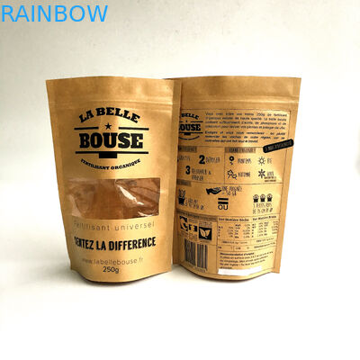 La serratura naturale su misura riciclabile dello zip dei sacchi di carta sta sul sacchetto con la finestra