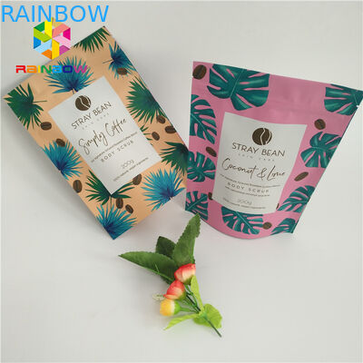 Il di alluminio sta sui sacchetti del caffè, borse a chiusura lampo di plastica con le tacche dello strappo