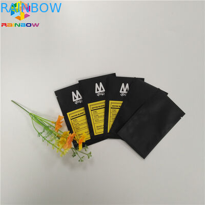 Il piccolo colore nero sta sulla stagnola di alluminio di Mylar sigillata lato del sacchetto tre della chiusura lampo