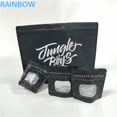 L'incenso di erbe durevole che imballa l'erbaccia a chiusura lampo di Mylar dei sacchetti di plastica sta sui sacchetti