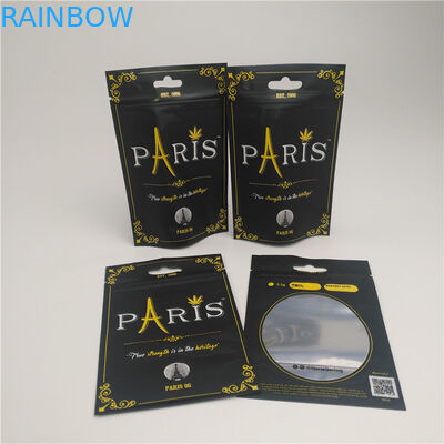 La chiara finestra sta sulla borsa d'imballaggio della prova CBD dell'odore del sacchetto con la chiusura lampo innocua per i bambini