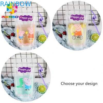 Le borse d'imballaggio della bevanda del sacchetto liquido trasparente dell'alimento stanno su FDA con le maniglie/le paglie