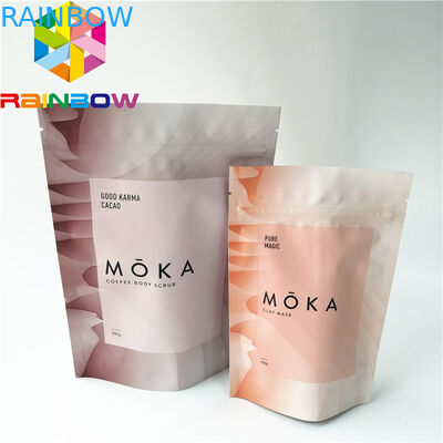 L'imballaggio del sale marino sta sulle borse del sacchetto della chiusura lampo, sta sui colori della borsa di caffè 9