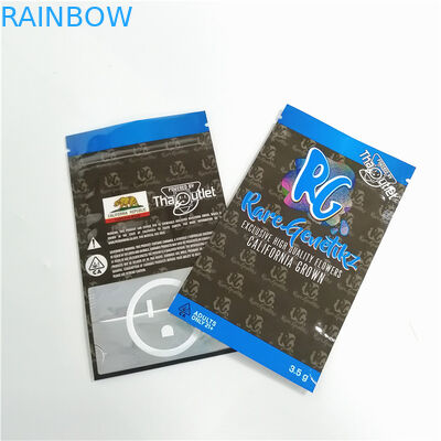 La stampa UV di lucentezza a chiusura lampo sta sullo spuntino matto dei sacchetti che imballa l'approvazione dello SGS