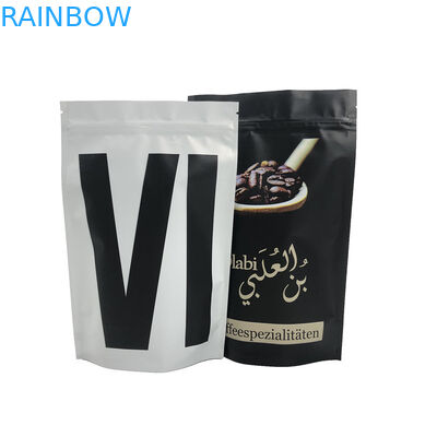L'imballaggio matto d'imballaggio dell'alimento di Mylar dello spuntino delle bustine di tè del fondo piatto sta su sullo scaffale