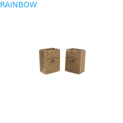 Doypack sta sulla piccola borsa fatta a mano della carta kraft del sacchetto riciclata con la maniglia