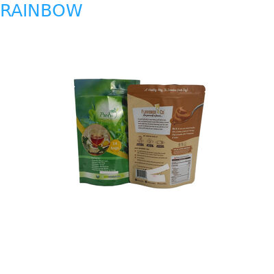 A chiusura lampo vuoti stanno sul verde organico termosaldato riutilizzabile del tè del sacchetto di plastica del di alluminio