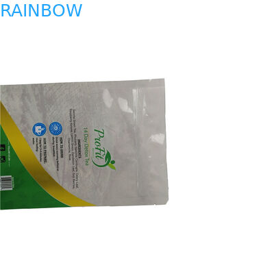 Il commestibile sta sulla polvere dei sacchetti che imballa l'abitudine organica delle bustine di tè stampato