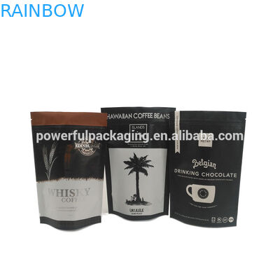 Il di alluminio dei biscotti Doypack sta sull'imballaggio del sacchetto