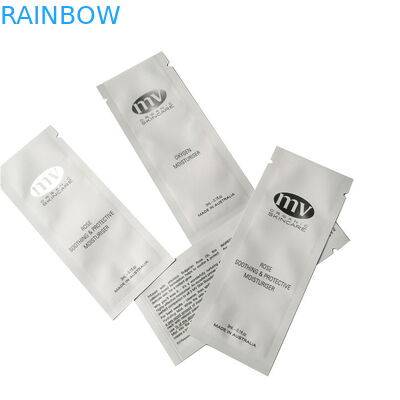 Il logo d'imballaggio cosmetico stampato bianco delle borse dello skincare ha personalizzato le bustine liquide dell'idratante