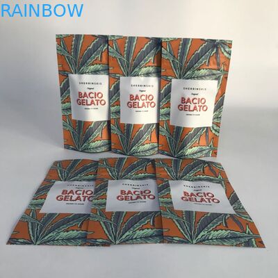 Stia sulle borse d'imballaggio gommose con la chiusura lampo della prova del bambino