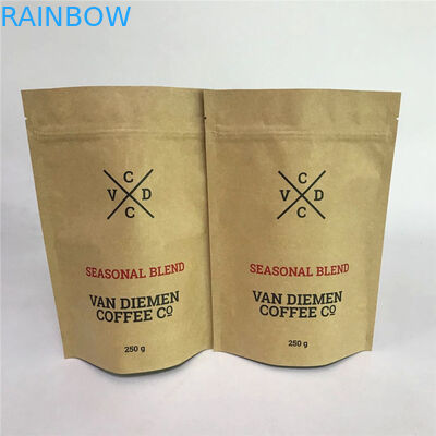 La serratura dello zip di Kraft sta sui sacchetti con la tacca e Matte Window dello strappo