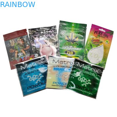 L'erbaccia commestibile della prova dell'odore del di alluminio germoglia l'imballaggio