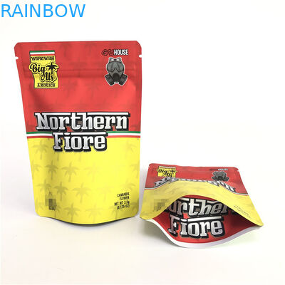 Il PE gommoso CMYK 180mic di Mylar di erbe sta sulla stampa offset della borsa