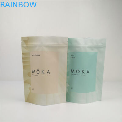 Il laminato plastico su ordinazione della chiusura lampo sta sui sacchetti per i sali da bagno