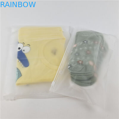 Fabbrica all'ingrosso T-shirt in plastica trasparente abbigliamento sacchetto con cerniera scorrevole e gancio