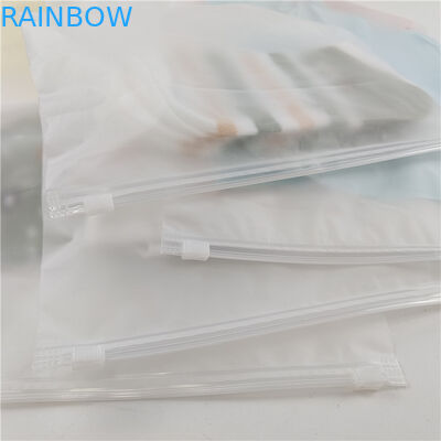 Fabbrica all'ingrosso T-shirt in plastica trasparente abbigliamento sacchetto con cerniera scorrevole e gancio