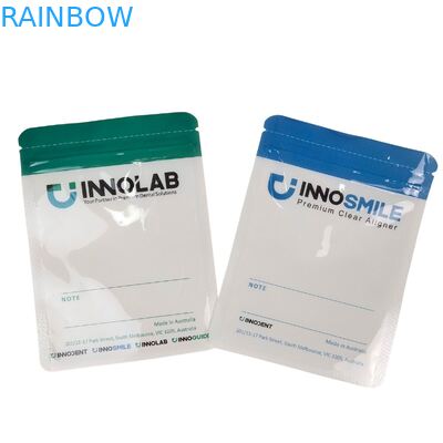 Sacchetto con cerniera bianca personalizzabile per denti, allineatori trasparenti, imballaggio a un lato trasparente con sigillamento termico e allineamento del logo