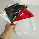 A chiusura lampo opachi lucidi stanno sui materiali del commestibile dei sacchetti per l'imballaggio delle pillole