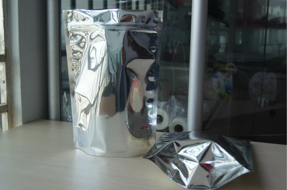 Le borse a chiusura lampo normali su misura del di alluminio/stanno sull'imballaggio del sacchetto della stagnola