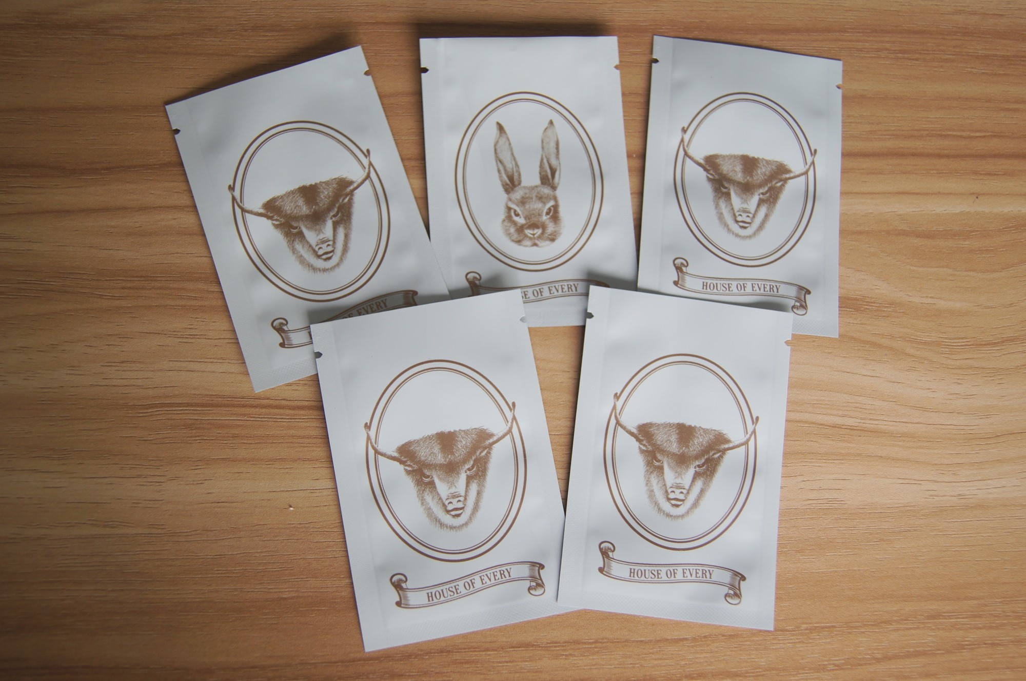 Tre sacchetti d'imballaggio del seme laterale della guarnizione/borsa bianca opaca dei potpourri della spezia della guarnizione della presa