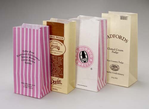 I sacchi di carta su misura di Kraft di logo portano via gli alimenti a rapida preparazione/pane/sacchetto della spesa