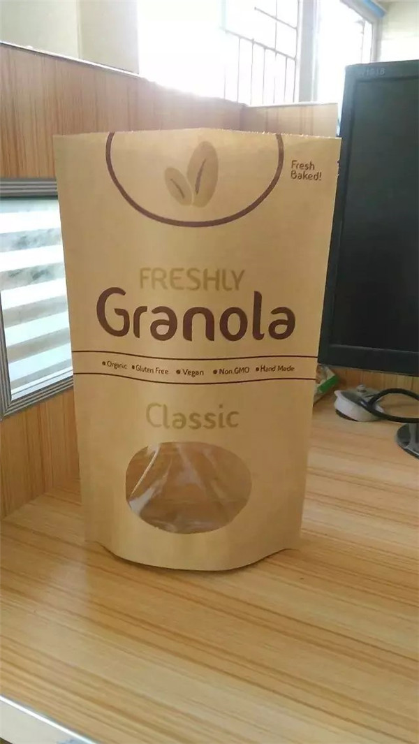 L'abitudine ha stampato sta sulla borsa della carta kraft, Borsa dello spuntino che imballa con la finestra