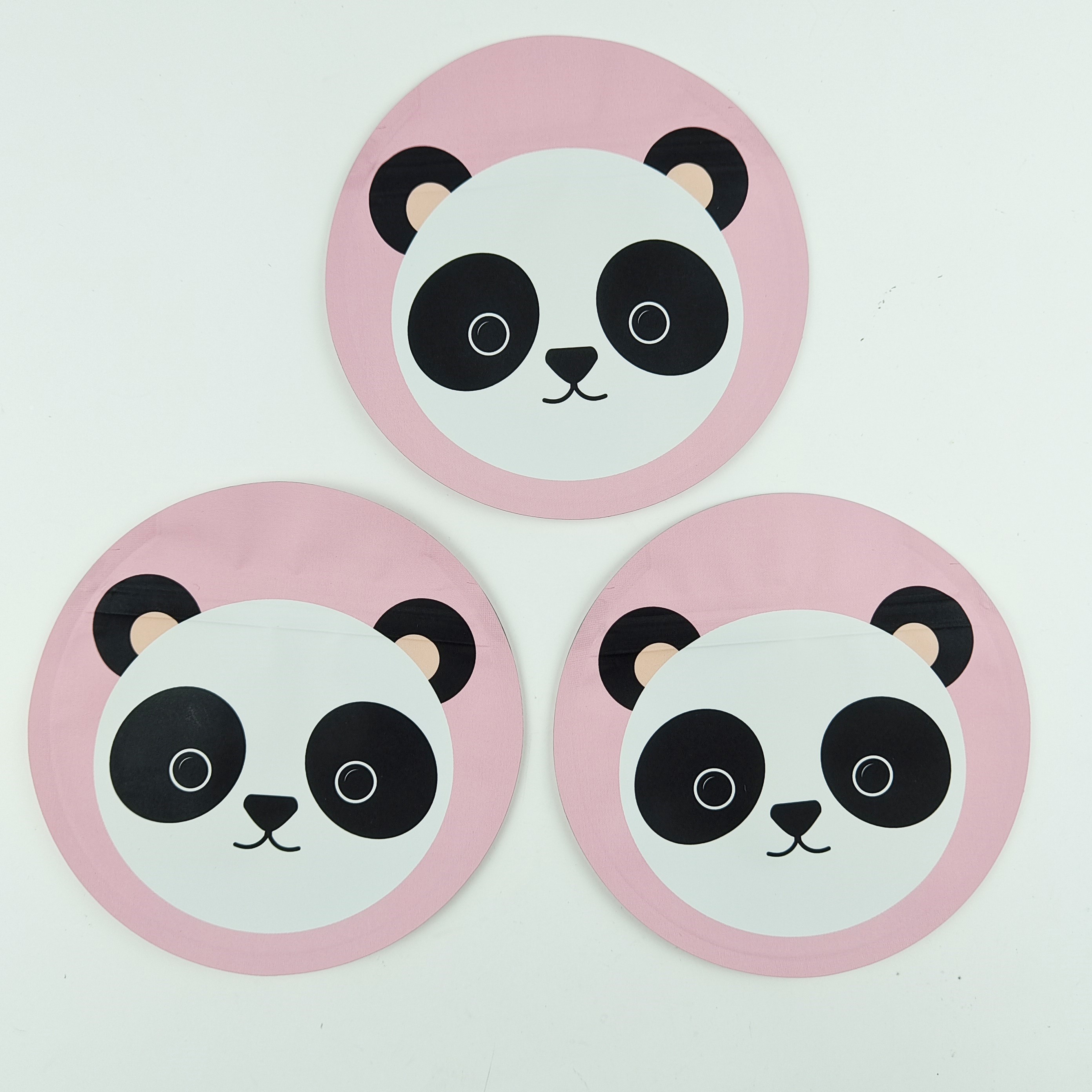 I biscotti di Candy il supporto della chiusura lampo che di Mylar su insacca la forma speciale stanno sui sacchetti a chiusura lampo