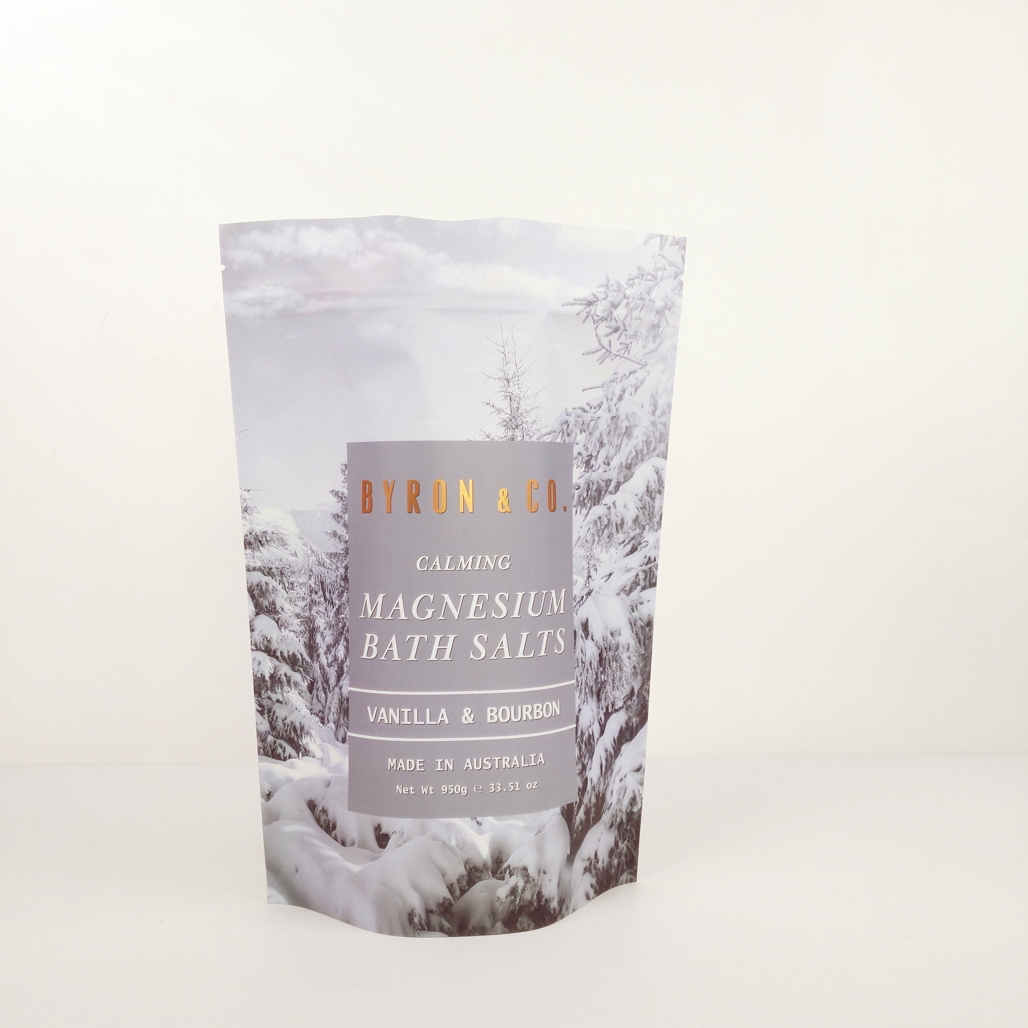 Immagazzinamento di alimenti per animali da compagnia ecologici in colori CMYK