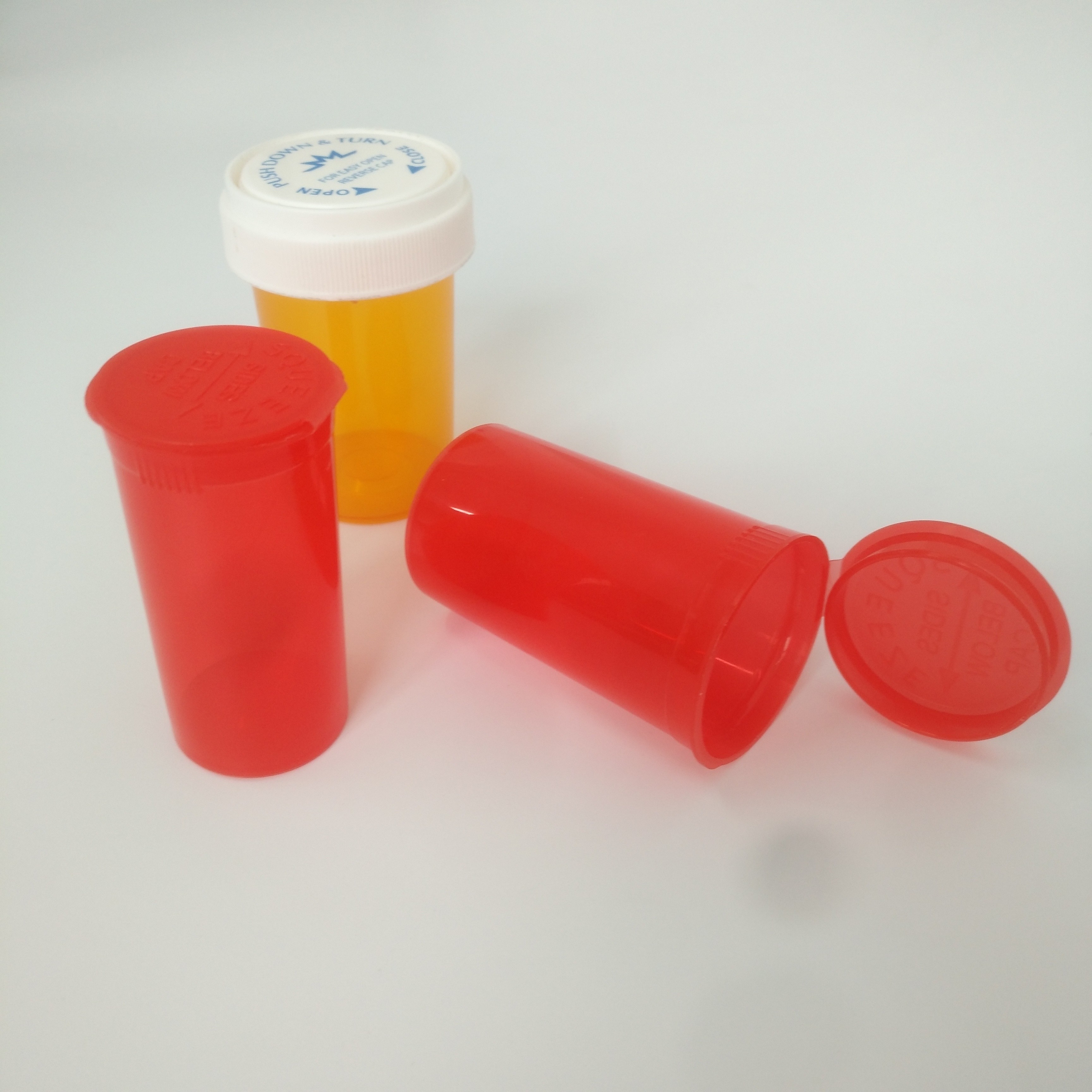 Bottine di plastica a prova di bambini per imballaggi chimici