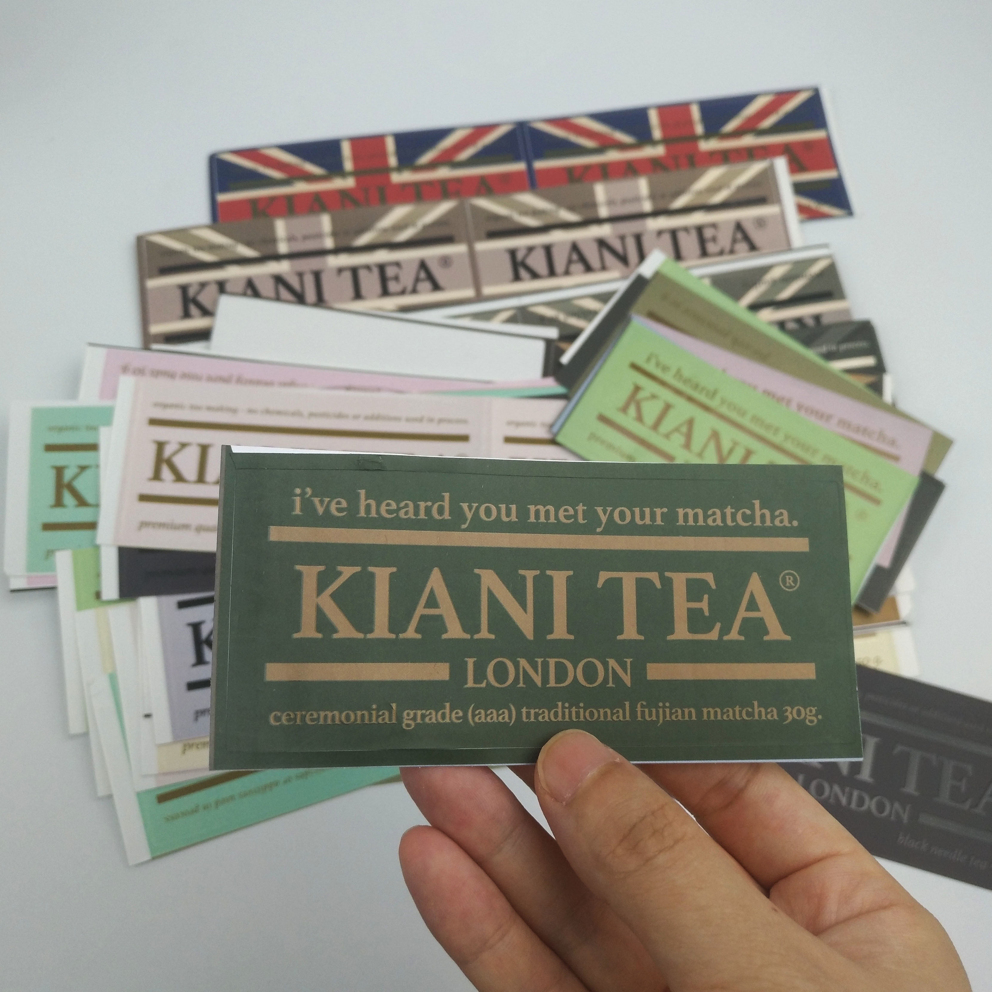 Accetti l'OEM che su ordinazione di logo Fashionabl ha stampato gli autoadesivi impermeabili dell'etichetta adesiva dell'etichetta adesiva del vino degli autoadesivi