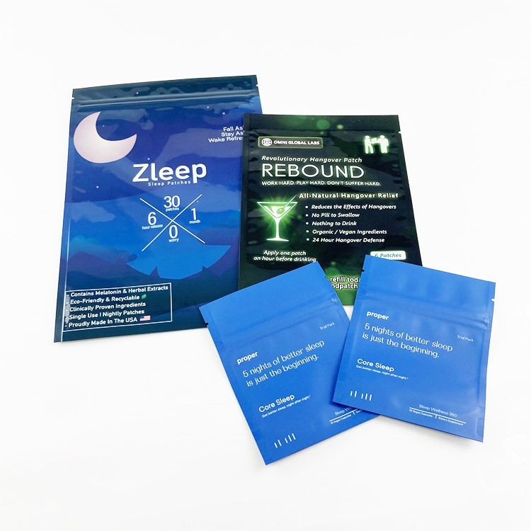 La bustina vuota biodegradabile di carta kraft della stagnola insacca la borsa sigillata lato cosmetico dei campioni tre