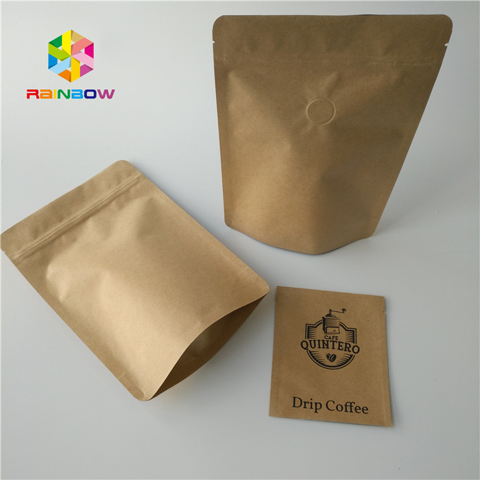 Dimensione personalizzata Kraft Stand Up Bags Superficie opaca Finitura spessore da 100 a 150 micron