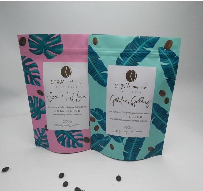 Il commestibile sta sul rivestimento opaco della stagnola su ordinazione di plastica delle borse del sacchetto per l'imballaggio del tè