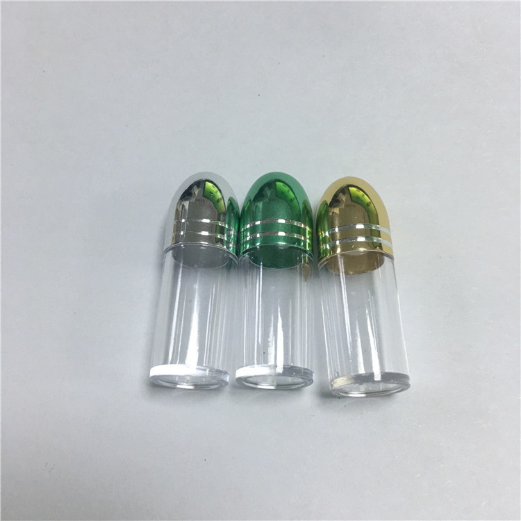 La chiara bottiglia di pillola di plastica trasparente di prescrizione incapsula le compresse che imballano con il cappuccio