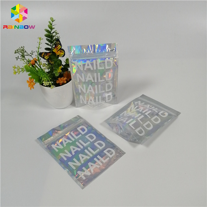 La borsa d'imballaggio cosmetica del di alluminio sta sulla prova dell'odore del sacchetto per l'erbaccia della cannabis