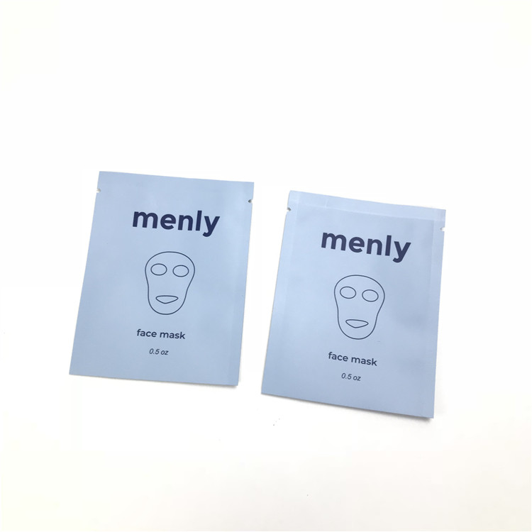 Sacchetto cosmetico eliminabile libero del campione del campione per la bustina sigillata lato facciale della pulitrice tre del siero dell'occhio dello sciampo