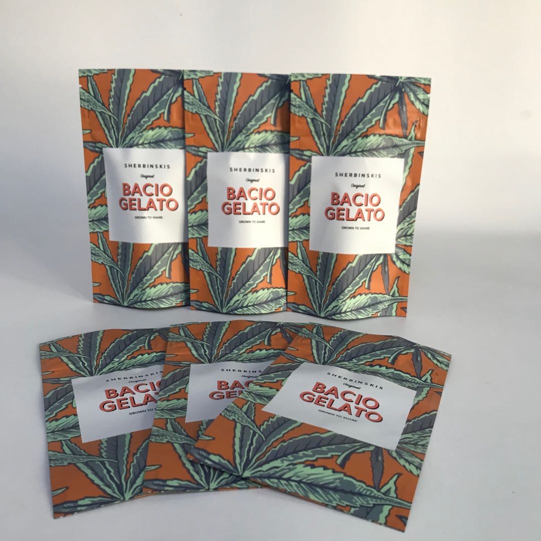 Stia sulle borse d'imballaggio gommose con la chiusura lampo della prova del bambino